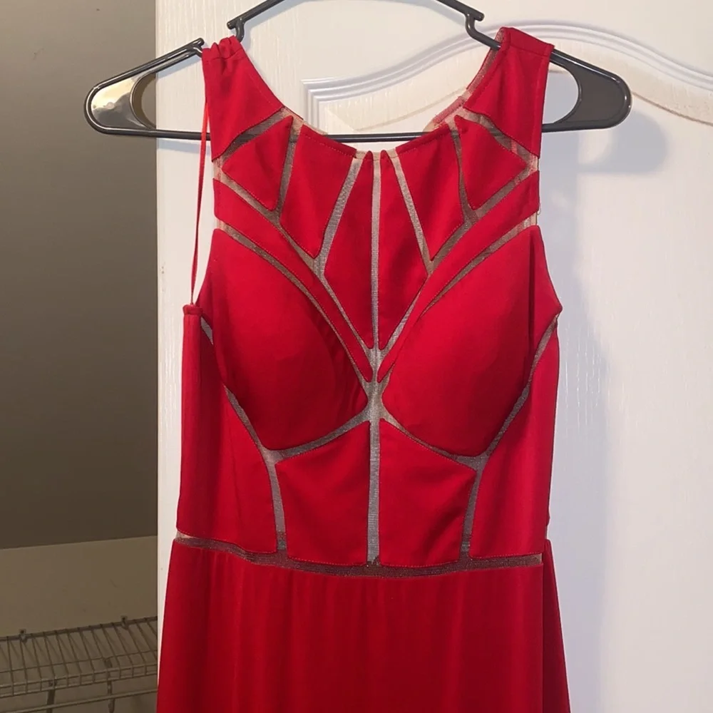 La Femme Prom/Formal Dress - red/tan lining - size 4 - Picture 2 of 5